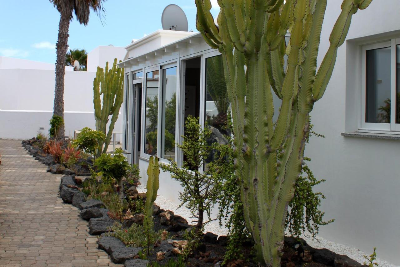 B2 Bungalow Casitas De Luz Charco del Palo Ngoại thất bức ảnh